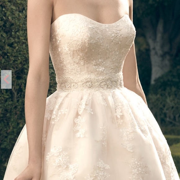 Casablanca wedding dress - Picture 5 of 14